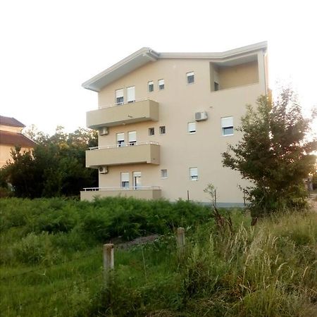Tufio Apartmani Ulcinj Exterior foto